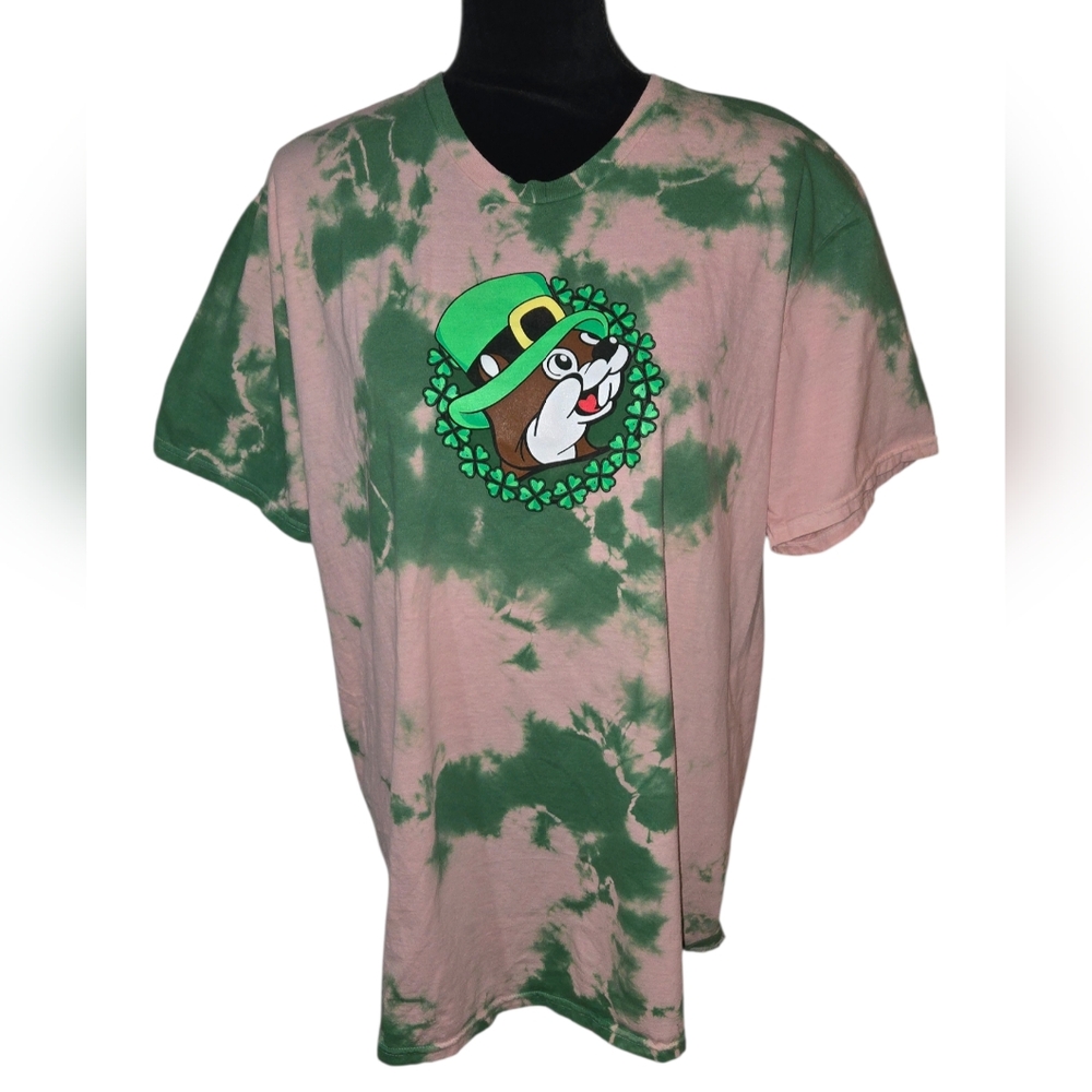 Buc-ees St Patricks Day Green Pink Tie Dye Shamrock Paddy Unisex T Shirt Sz 2XL